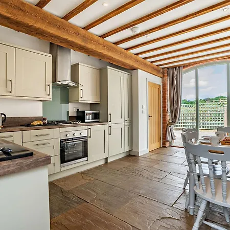 Holiday home 3 Bed In Malton 75898 Amotherby