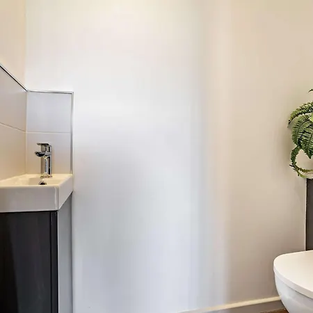 3 Bed In Malton 75898 *